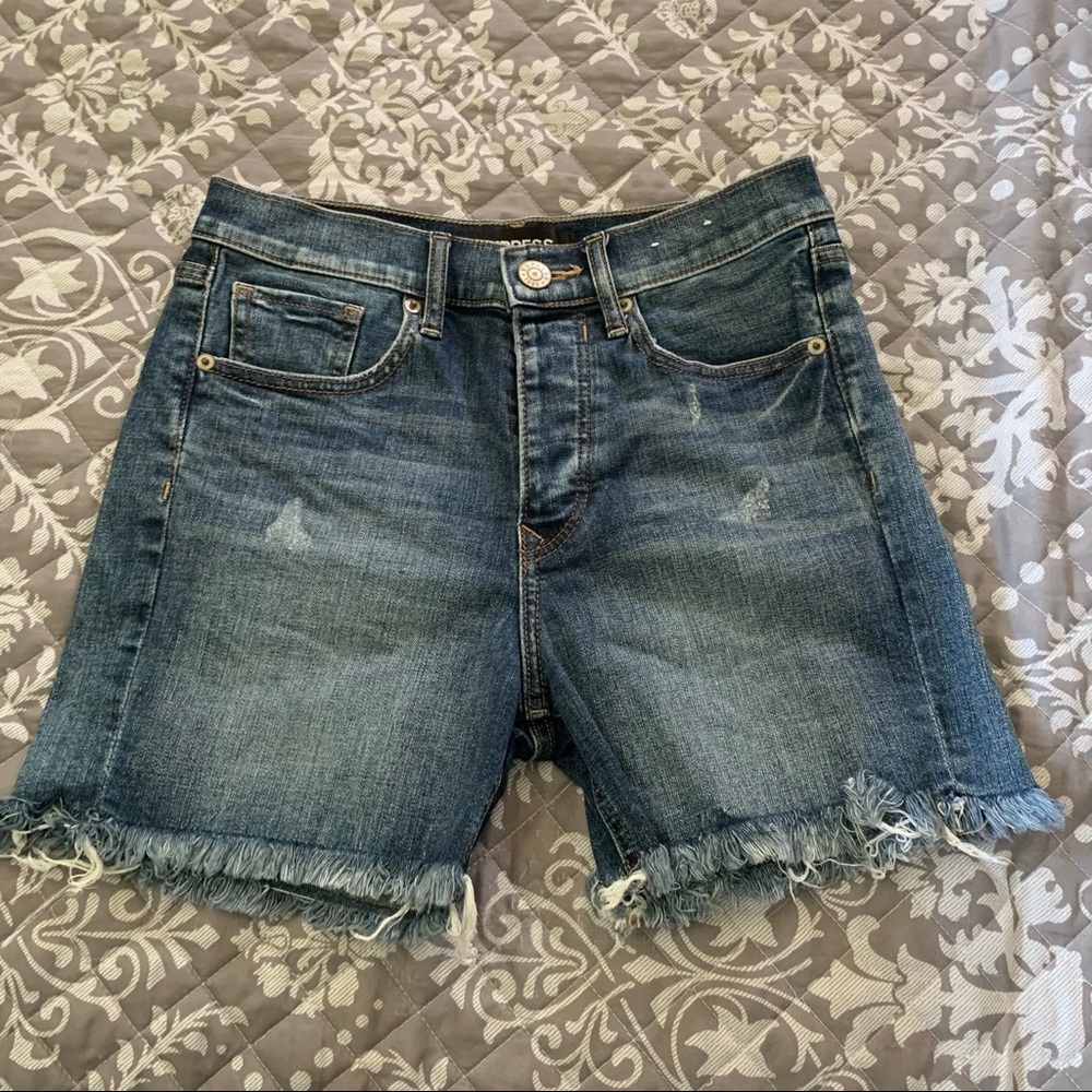 Express Vintage high rise denim shorts Size 00
